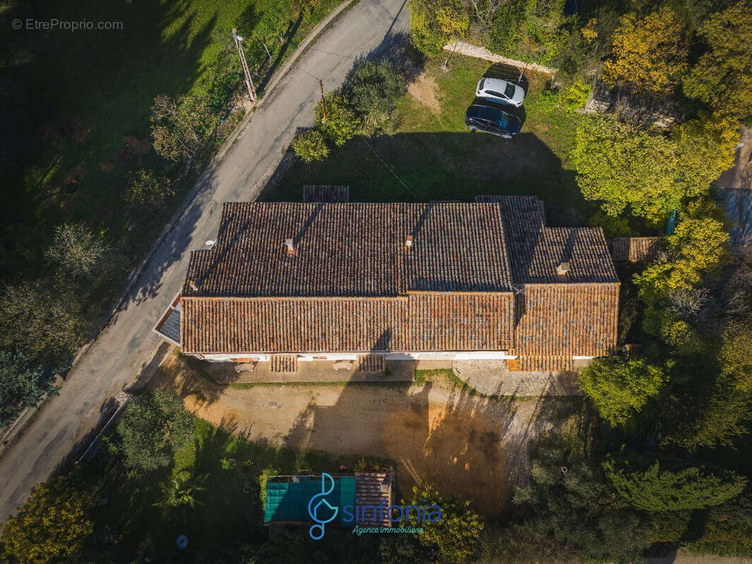 Maison à GARRIGUES-SAINTE-EULALIE