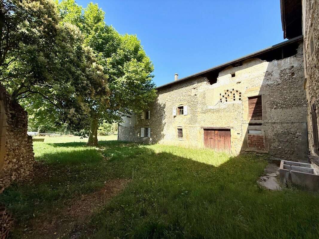 Maison à CHATILLON-SAINT-JEAN