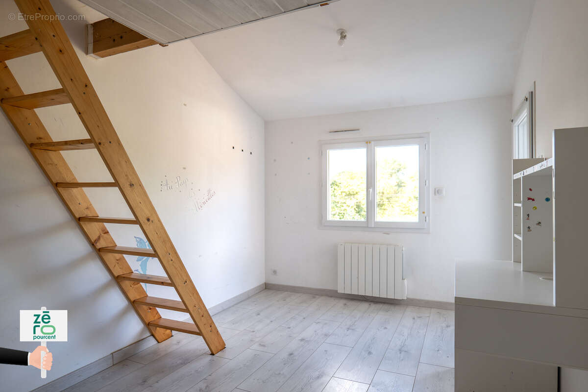 Maison familiale de plain-pied de 116 m2 avec garage sur 620 m2 de terrain   Commequiers - photo 13