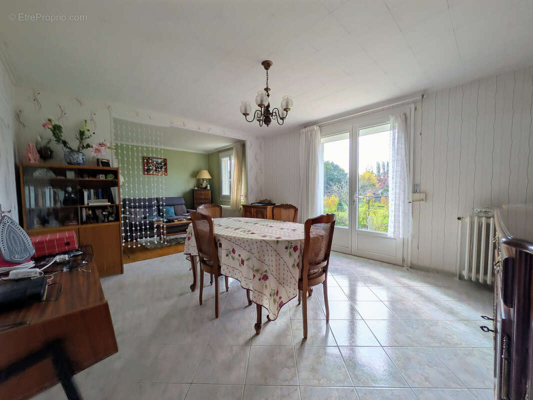 Maison à CHALETTE-SUR-LOING