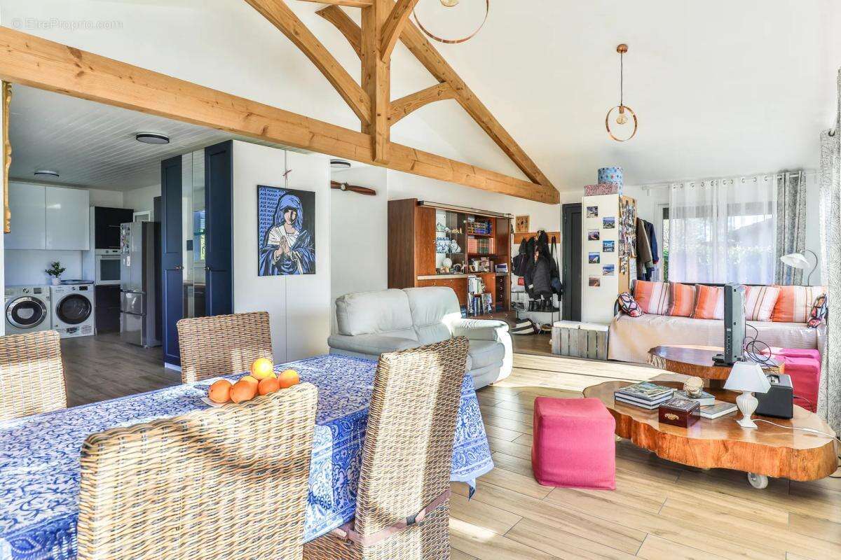 Maison à GUJAN-MESTRAS