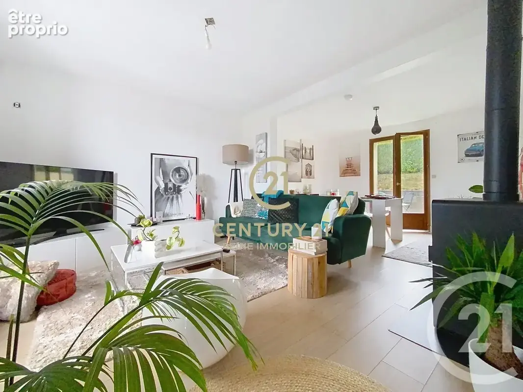 Photo Maison à Crevin au prix de 260 000€