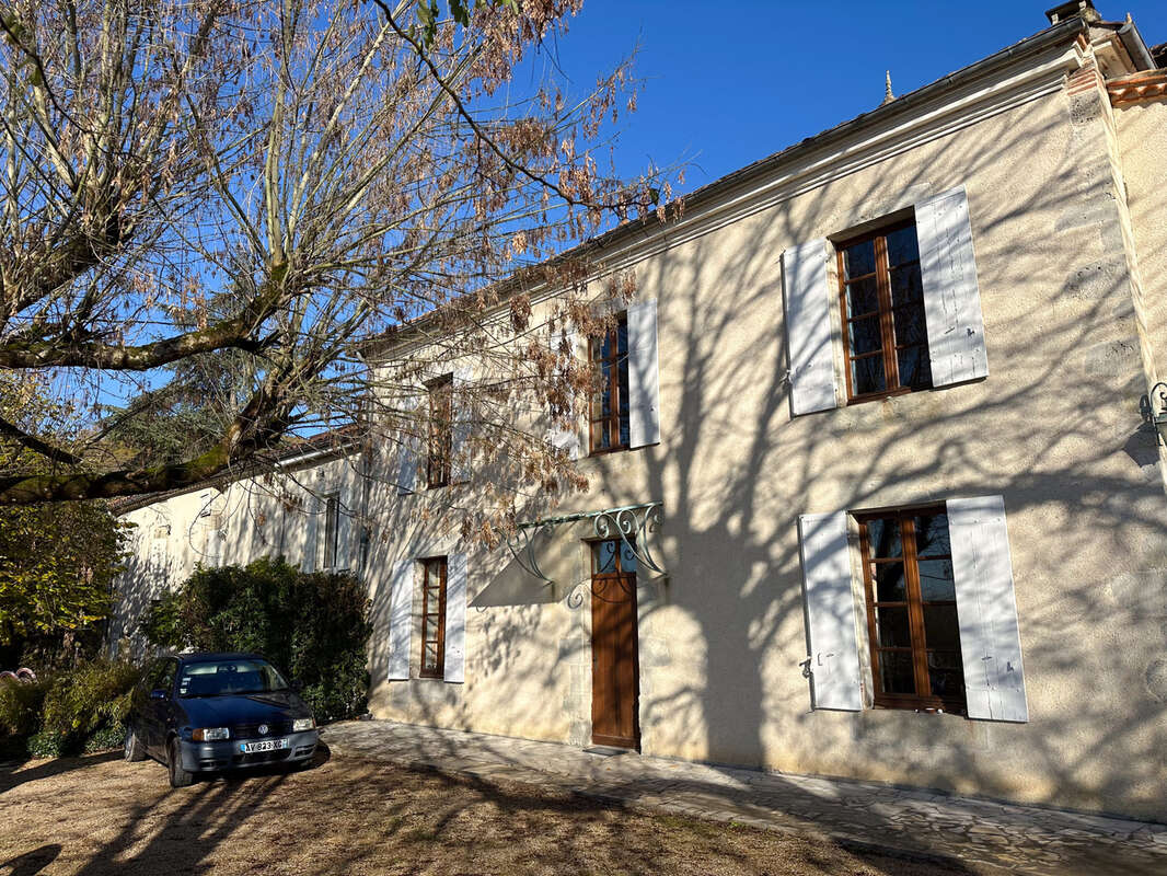 Maison à COLAYRAC-SAINT-CIRQ