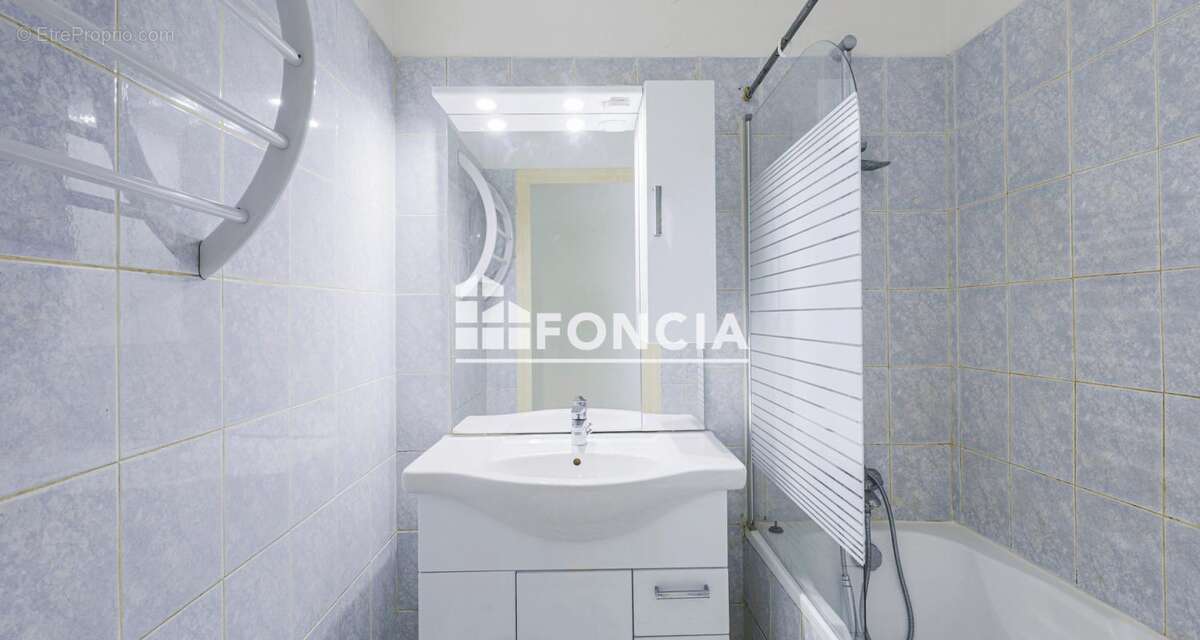 Appartement à SAINT-MARTIN-D&#039;HERES