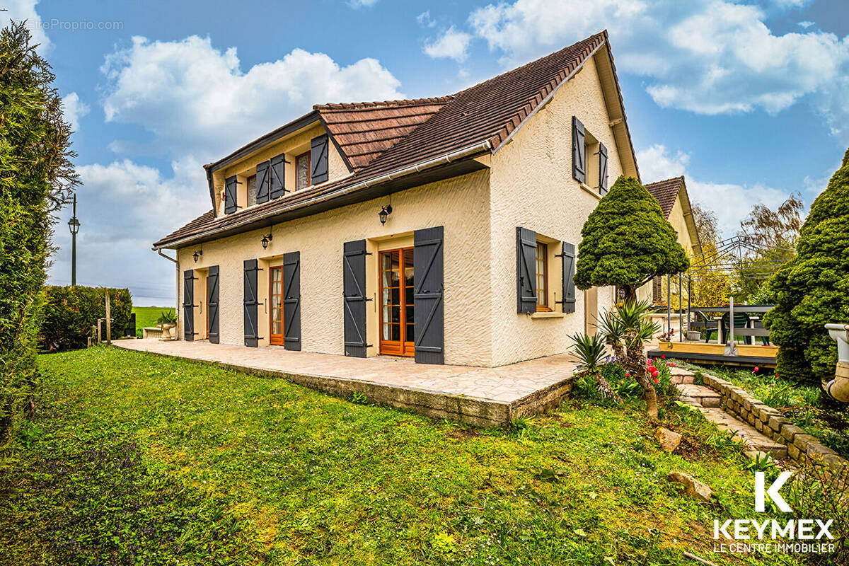 Maison à MORANGLES