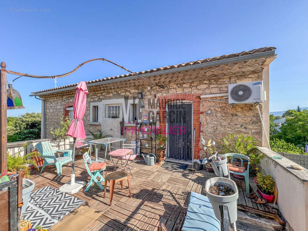 Maison 128 m² à Saint-Didier  - photo 5