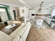 Maison à SAINT-PIERRE-DU-PERRAY