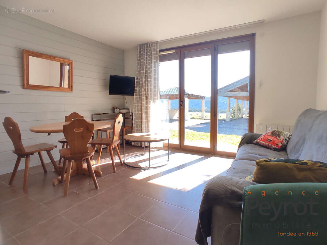 Appartement à LES ANGLES