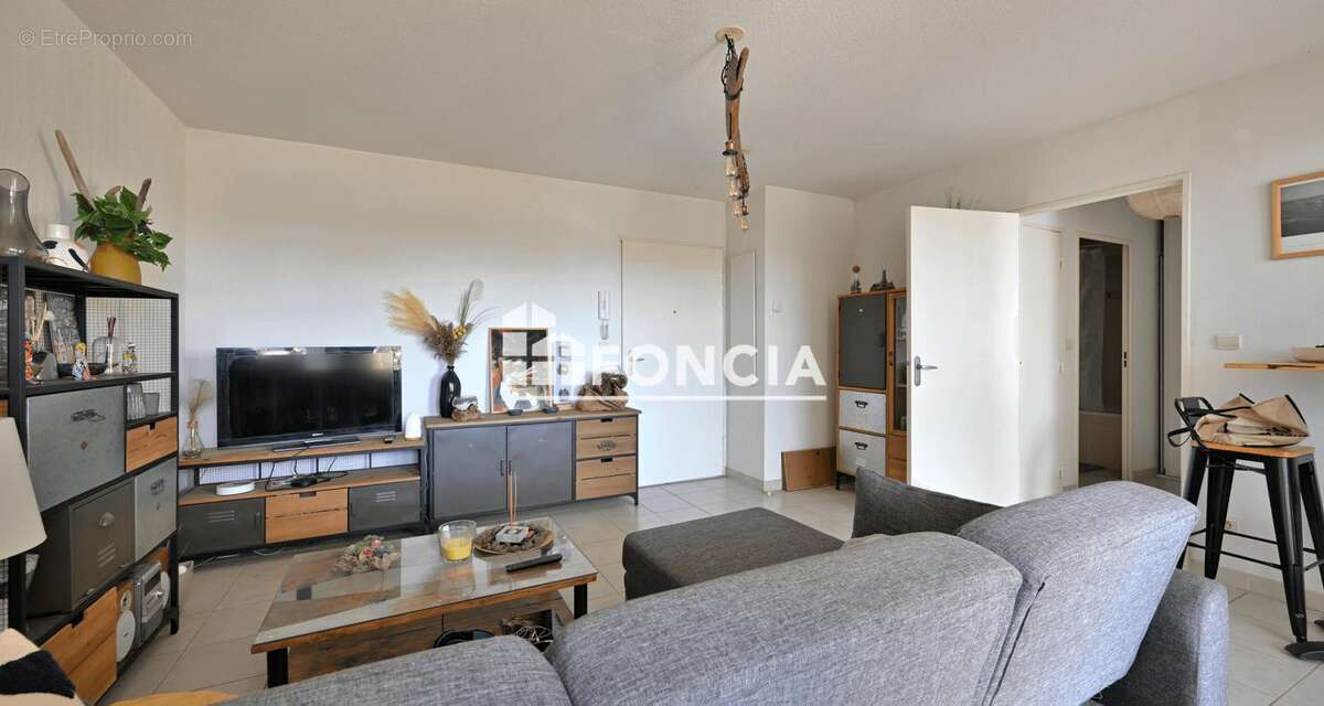 Appartement à PORT-SAINT-LOUIS-DU-RHONE