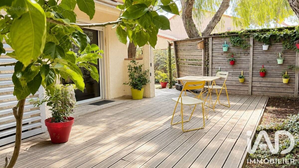 Photo 1 - Maison à MONTESCOT