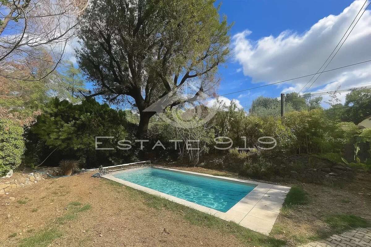 Maison à ROQUEFORT-LES-PINS