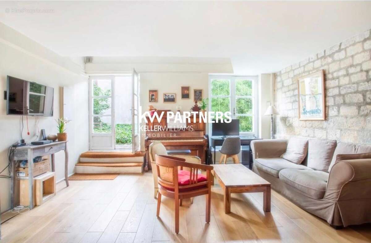 Appartement à PARIS-3E