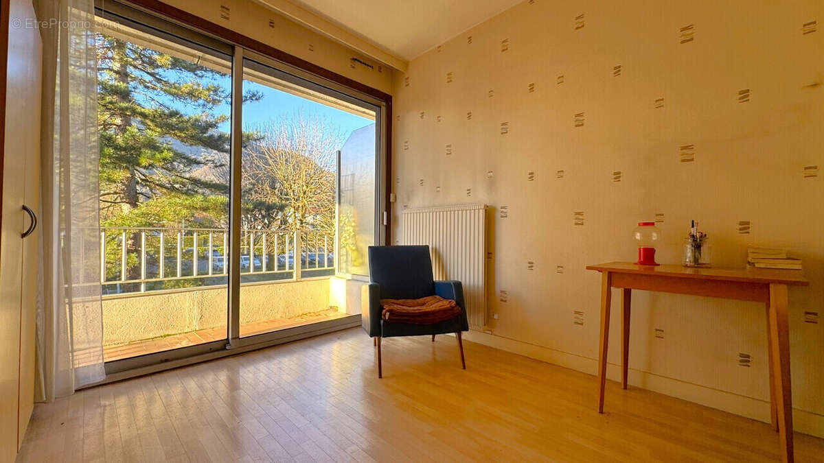 Appartement à MEYLAN