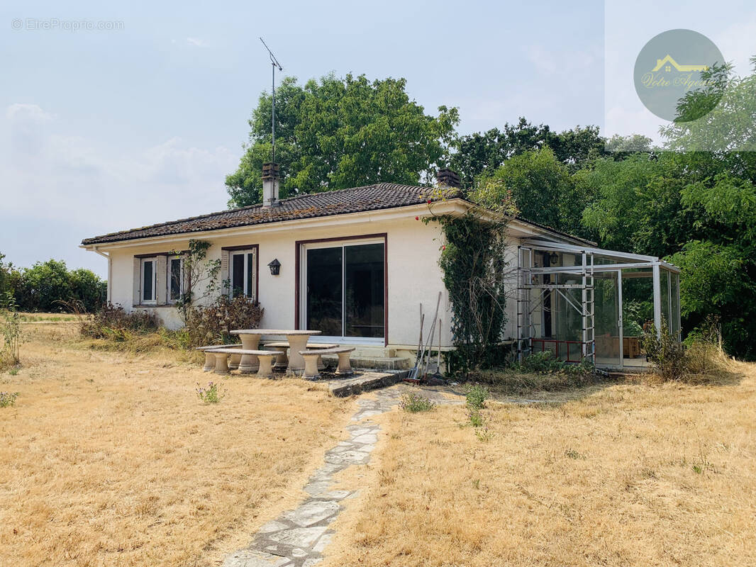 Maison à CHEROY