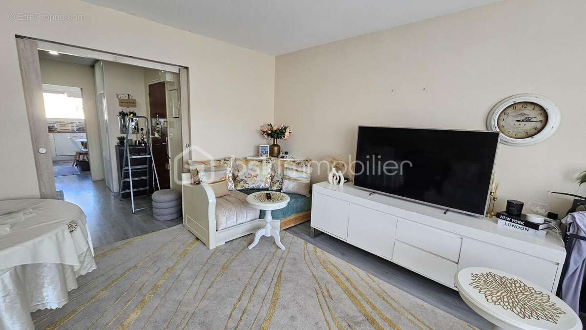 Appartement à FLEURY-LES-AUBRAIS