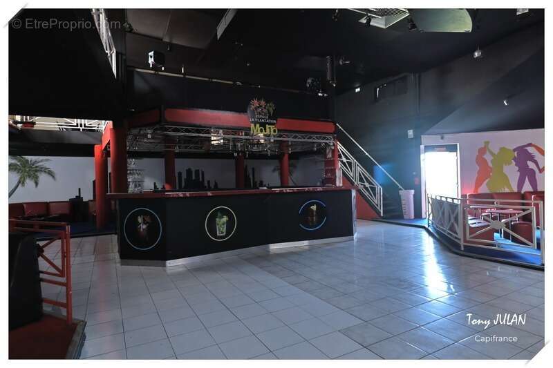 Commerce à GOURBEYRE