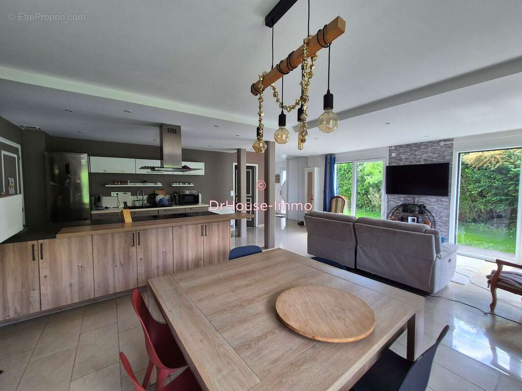 Maison 125 m² à Epron  - photo 2