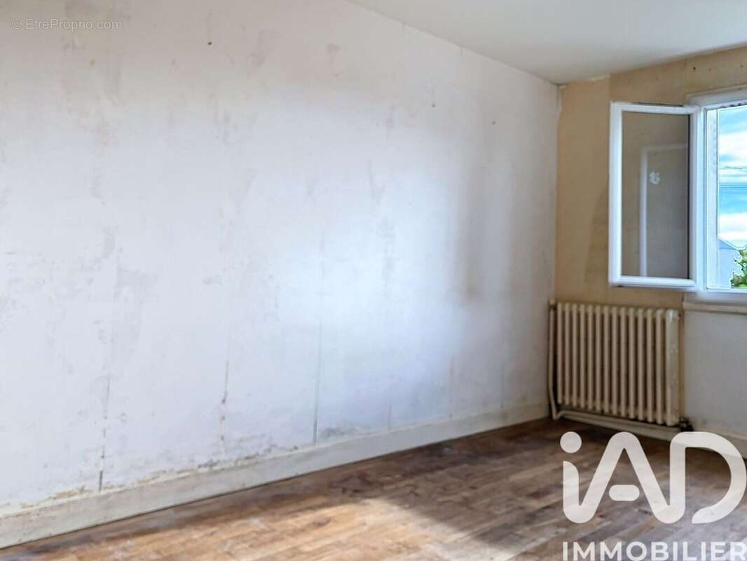 Photo 5 - Maison à NAZELLES-NEGRON