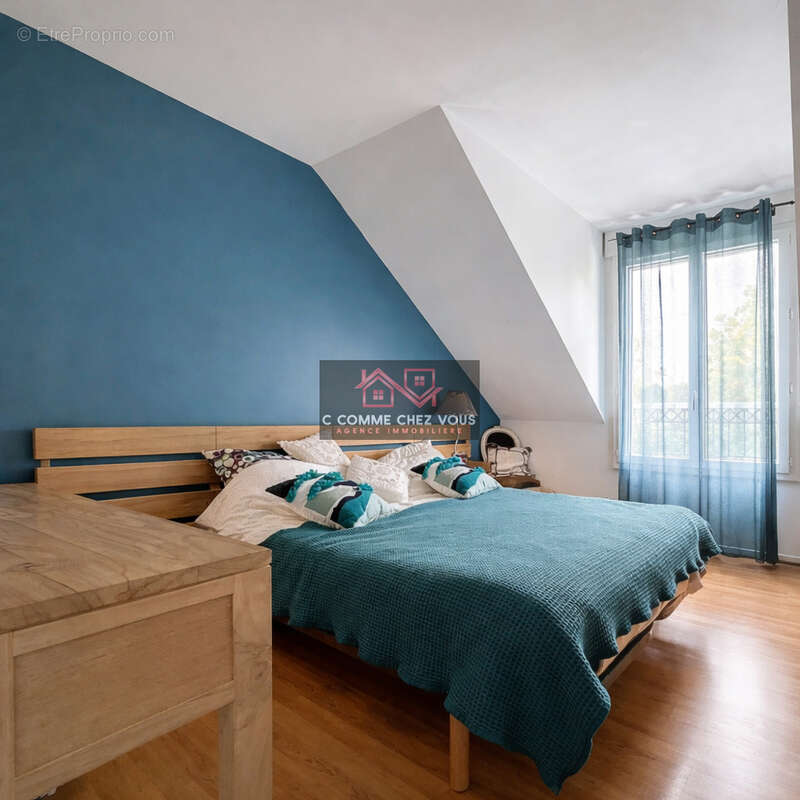 Maison à OZOIR-LA-FERRIERE