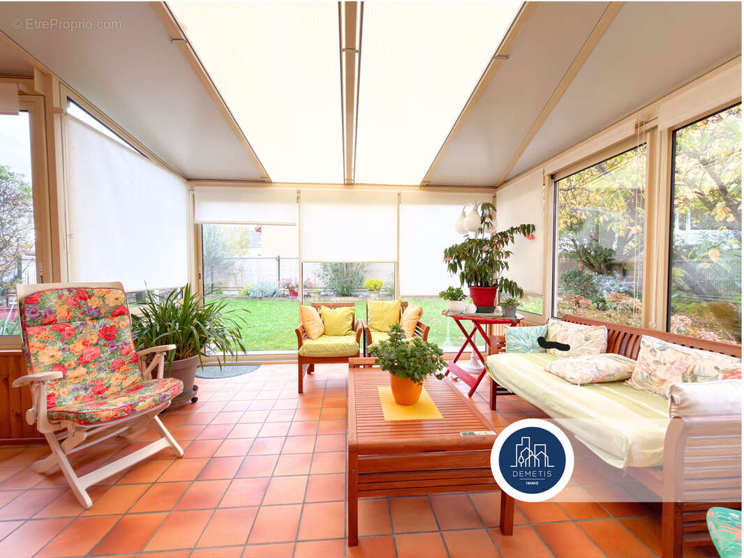 Maison à PRUILLE-LE-CHETIF