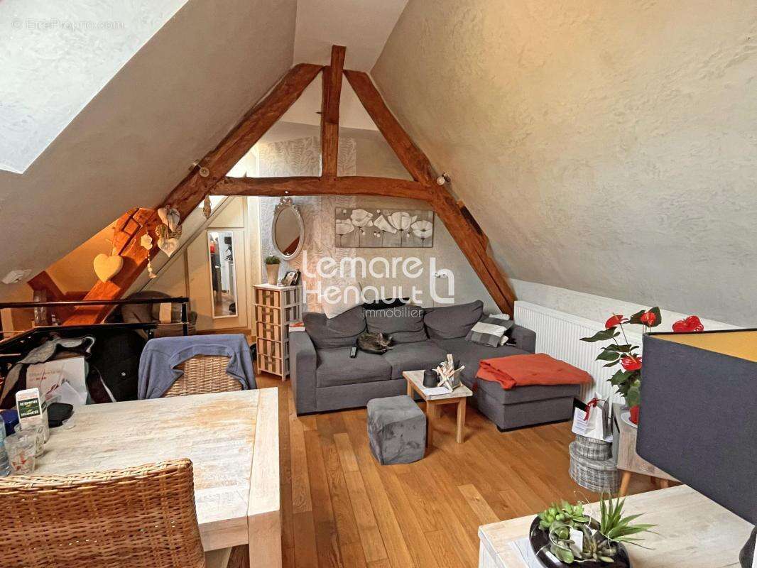 Immeuble pour investisseurs et pro 8 chbres + 3 apparts - photo 3