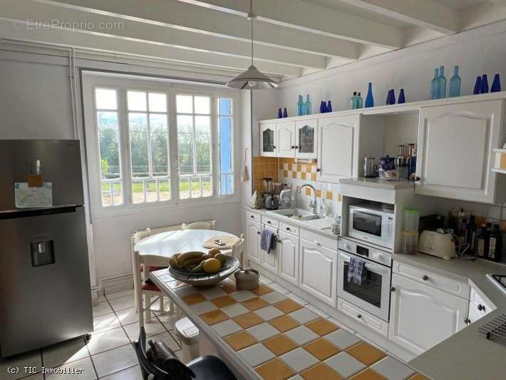 Maison à CELLEFROUIN