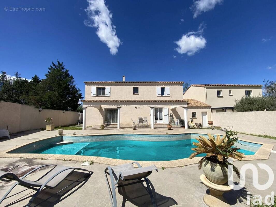 Photo 1 - Maison à MONTBAZIN