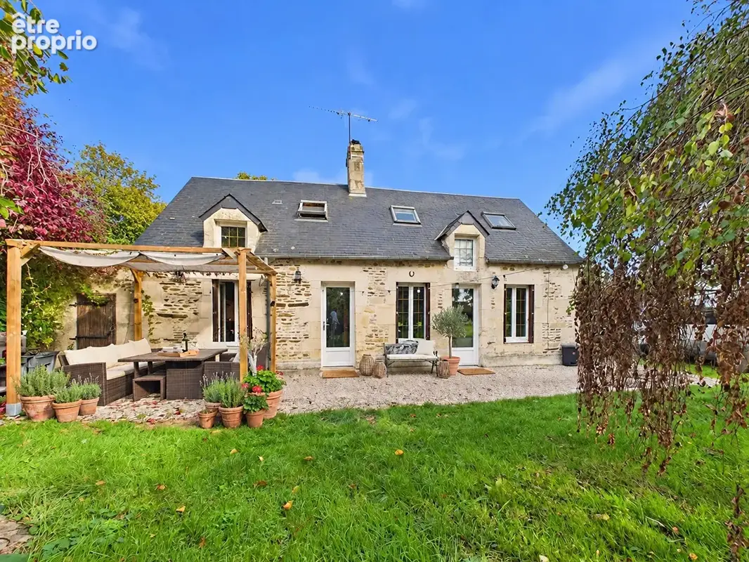 Charmante maison en pierre avec dépendance et grand jardin - Cesny - photo 1