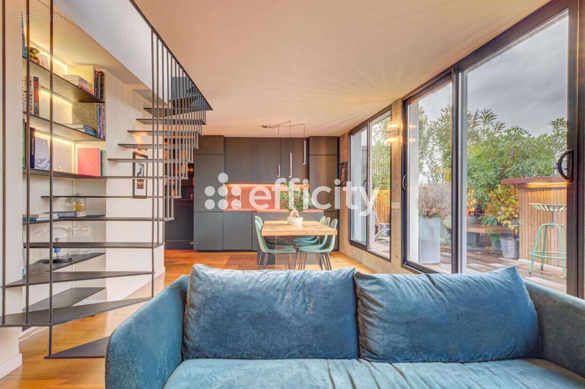 Appartement à PARIS-18E