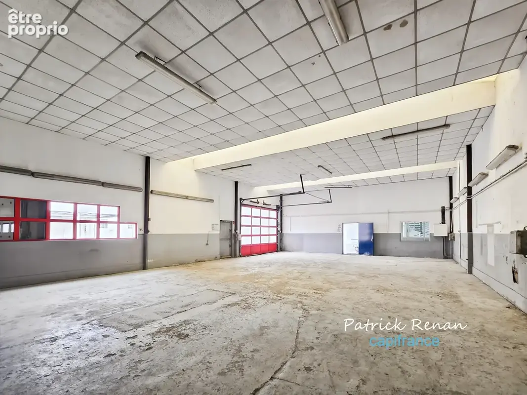Local/bureau commerces (640 m2, parcelle 1098 m2)) à vendre JOUY EN JOSAS (78) - photo 8