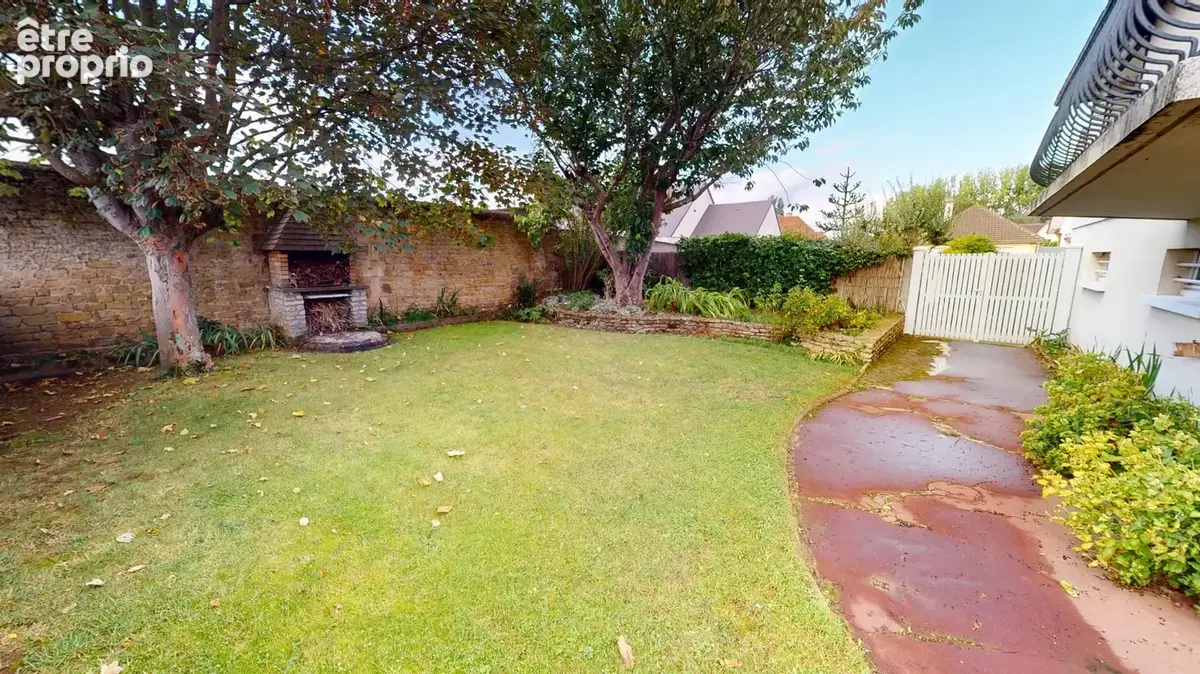 Maison 5 pièces 136 m² à vendre à Luc-Sur-Mer (14530) - photo 1