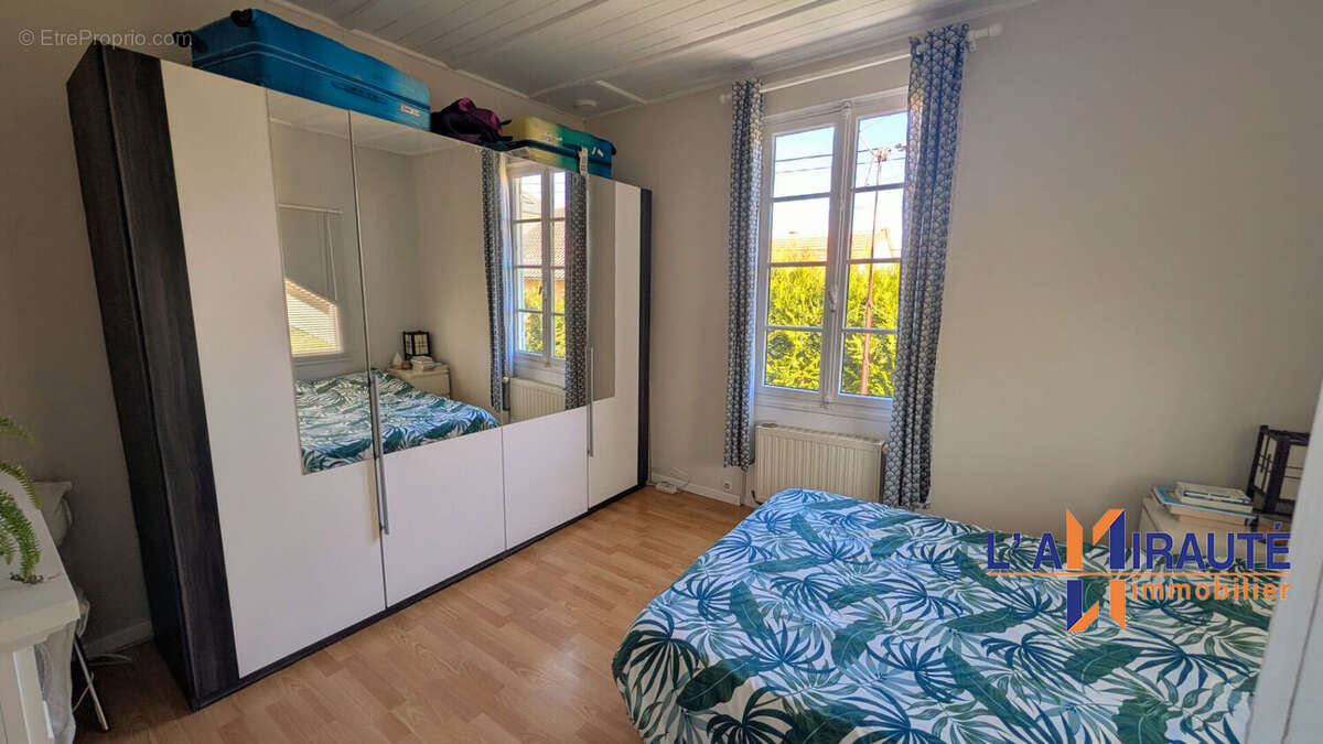 Maison à HOUILLES