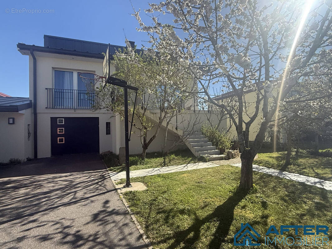 Maison à CHAMPENOUX