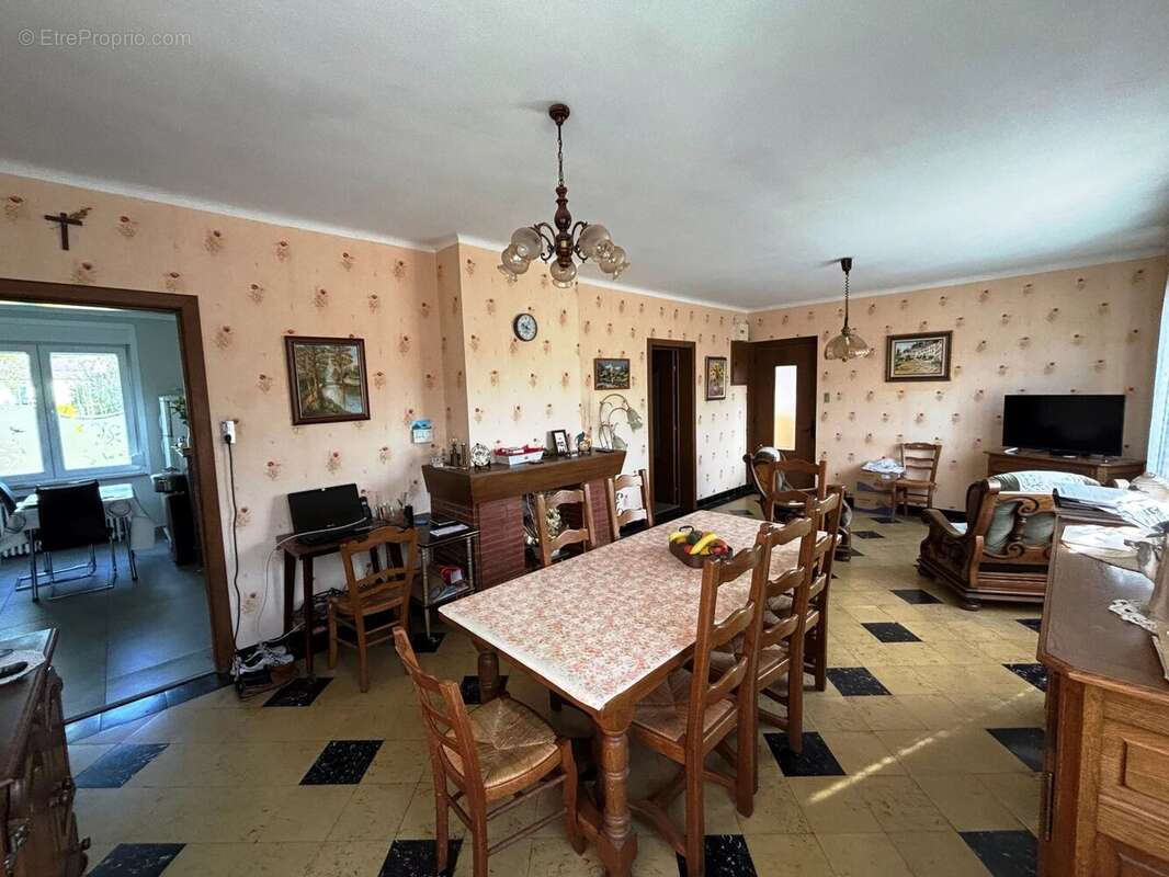 Maison à BOUSSOIS