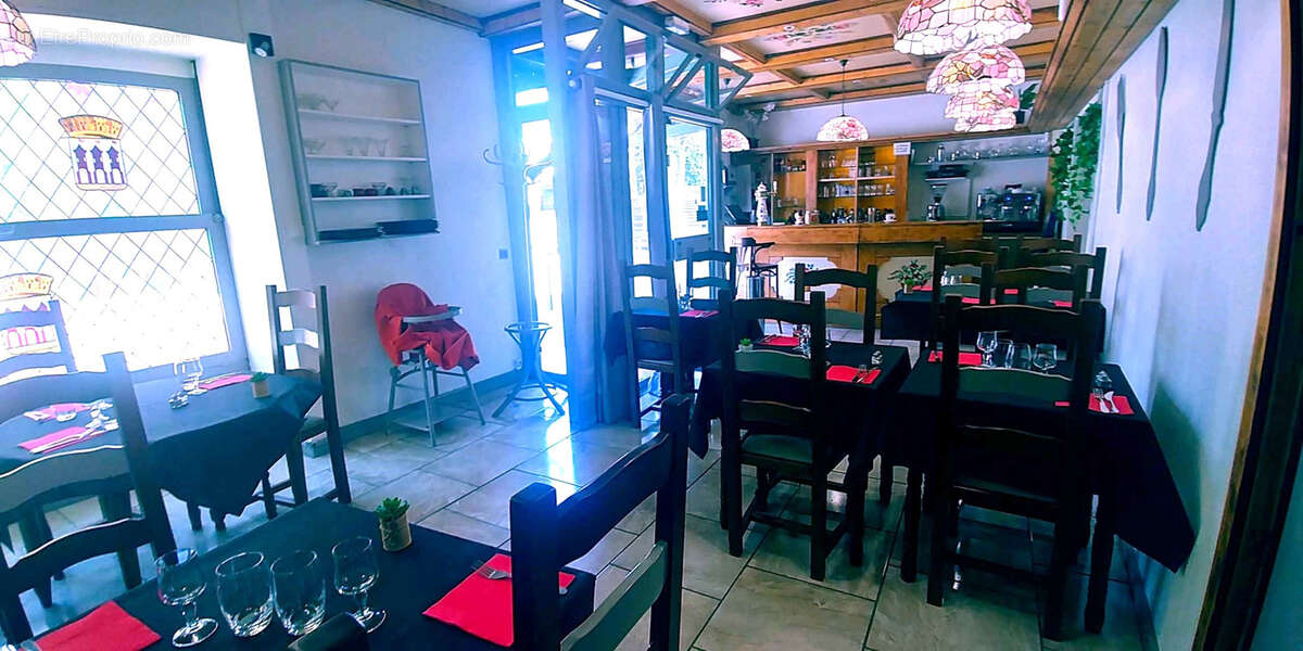 Fonds de commerce bar /restaurant/ traiteur ambulant tres bien place - photo 2