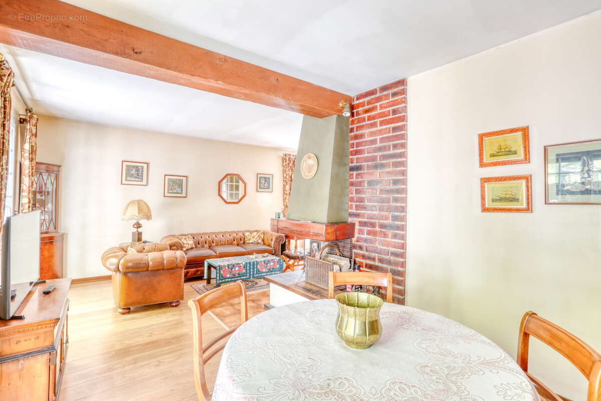 Maison à JOUY-EN-JOSAS