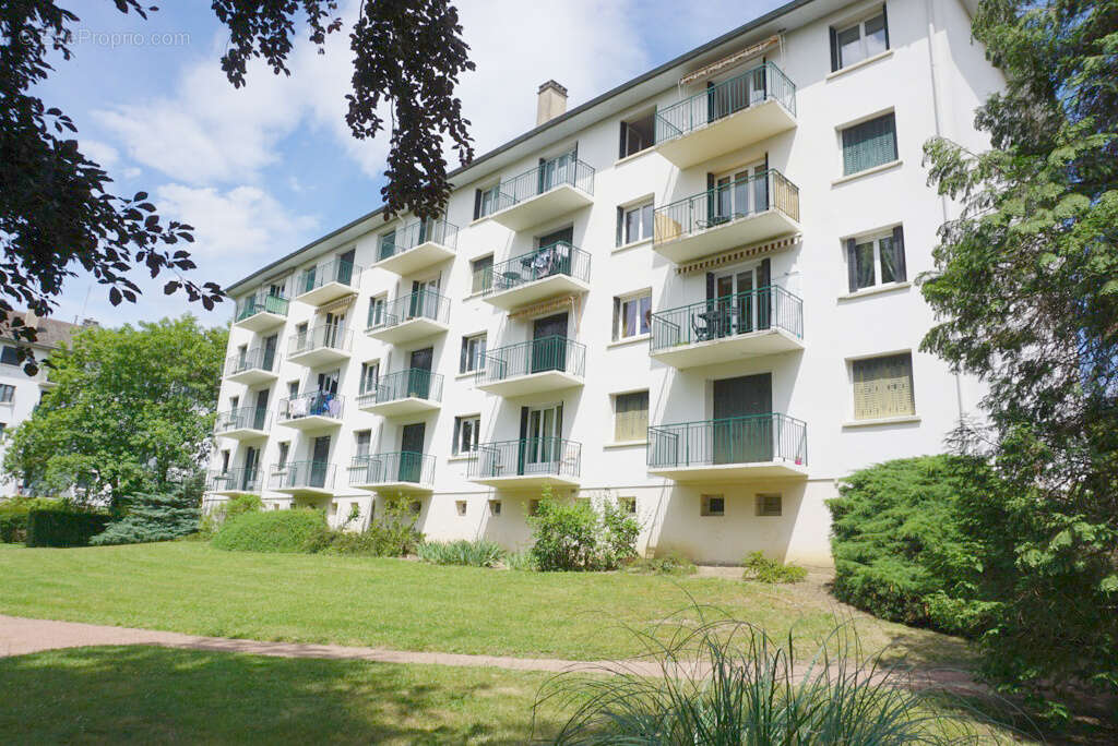 Appartement de type F4 avec cave et garage - photo 11