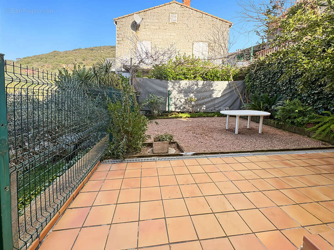 Maison à SAINTE-LUCIE-DE-TALLANO