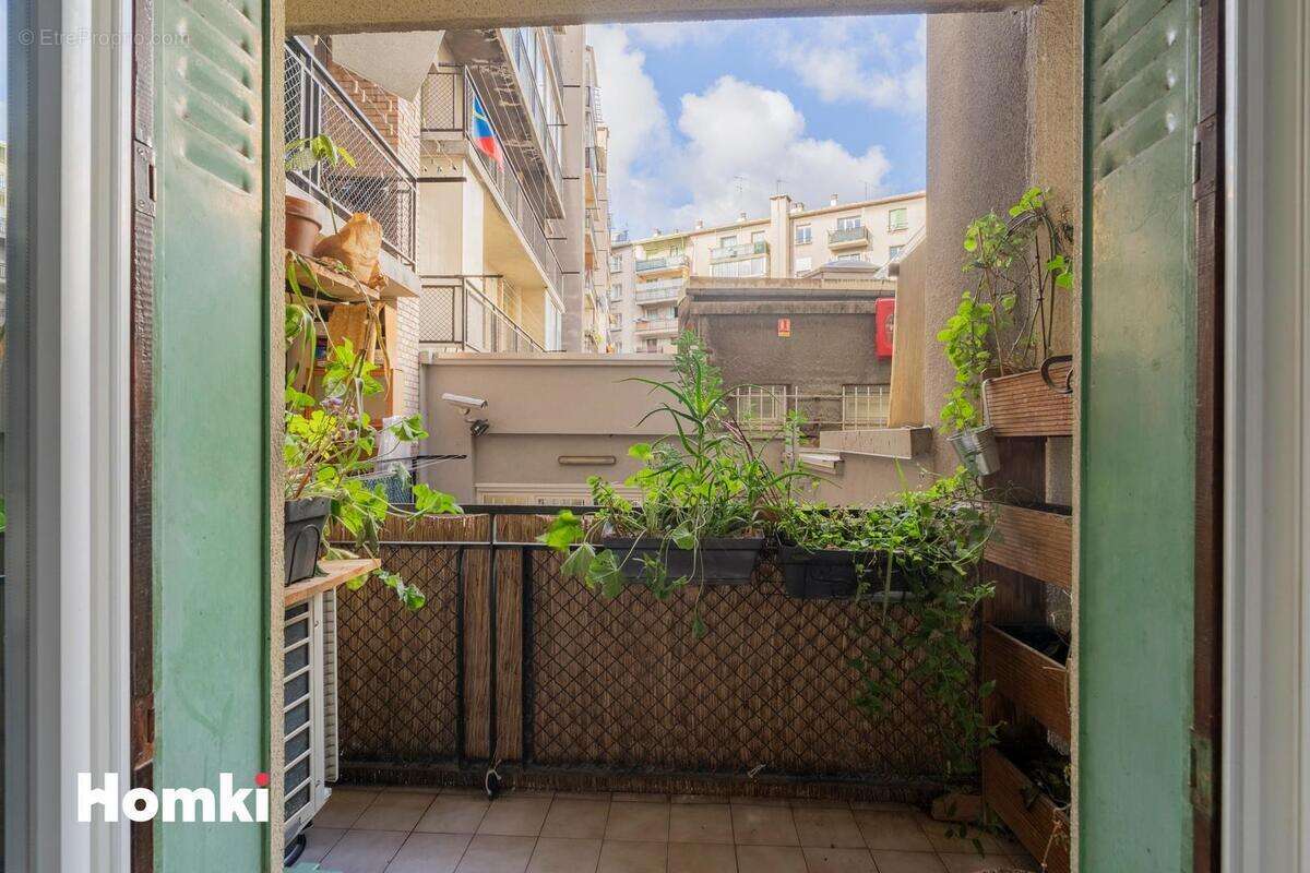 Appartement à MARSEILLE-6E