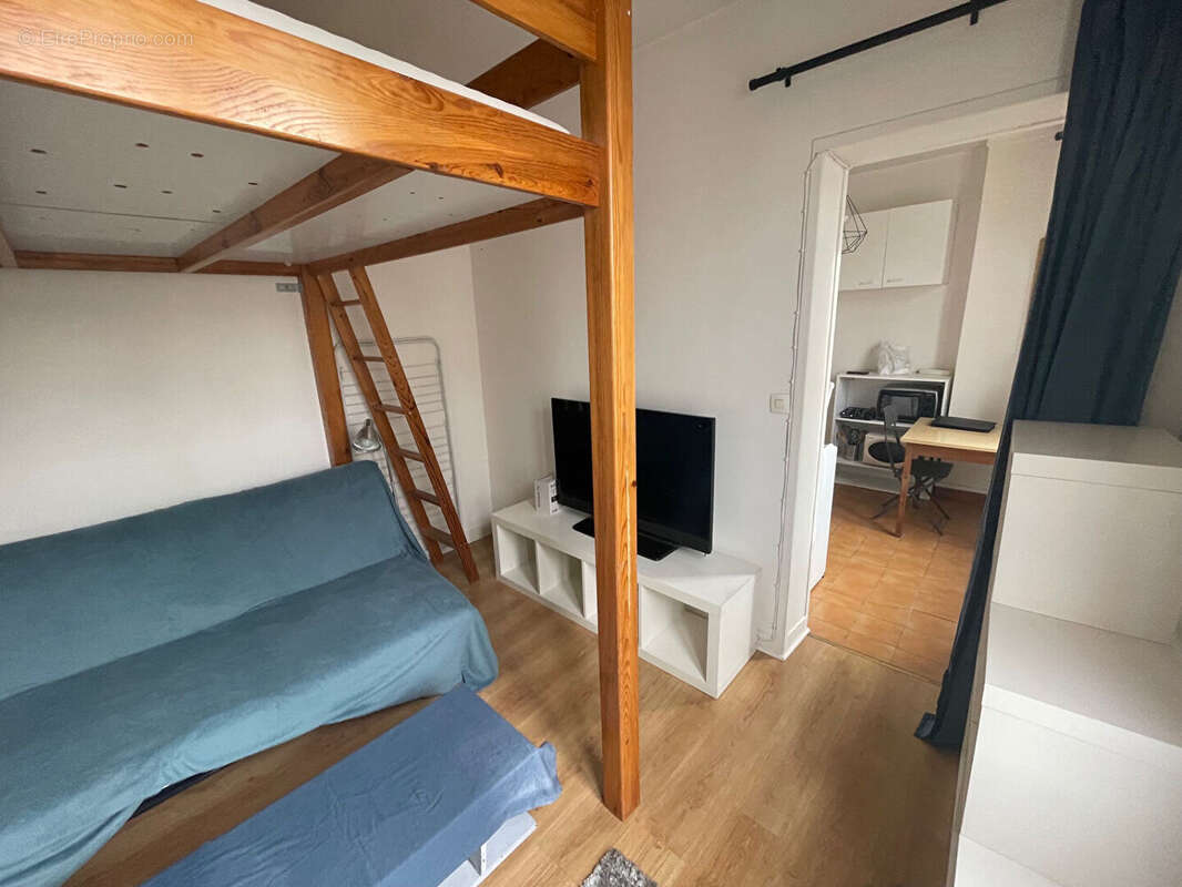 Appartement à PARIS-10E