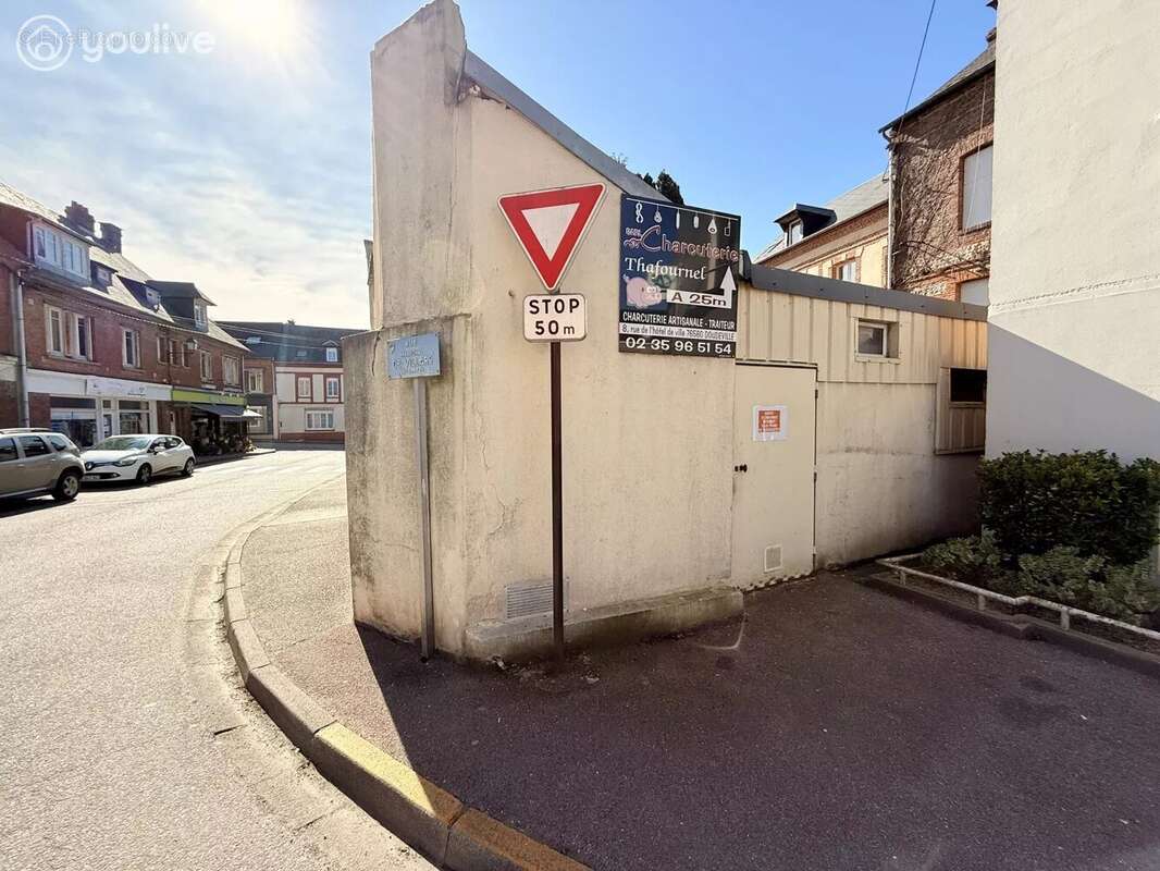 Commerce à DOUDEVILLE