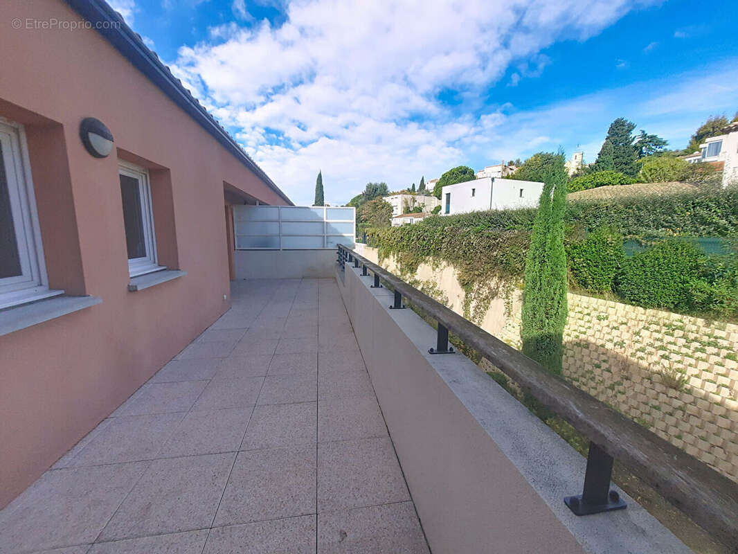 Appartement à MARSEILLE-12E