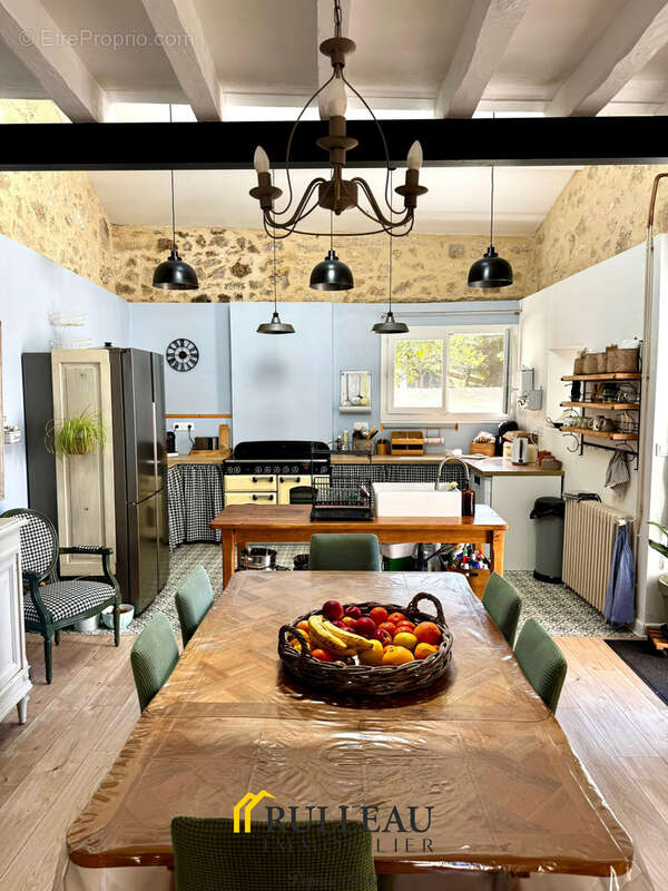Maison à FRONSAC