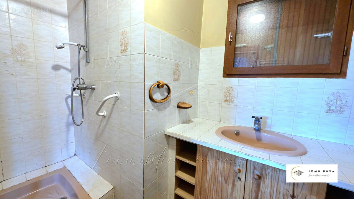 Maison de village avec petit balcon et cave - photo 8