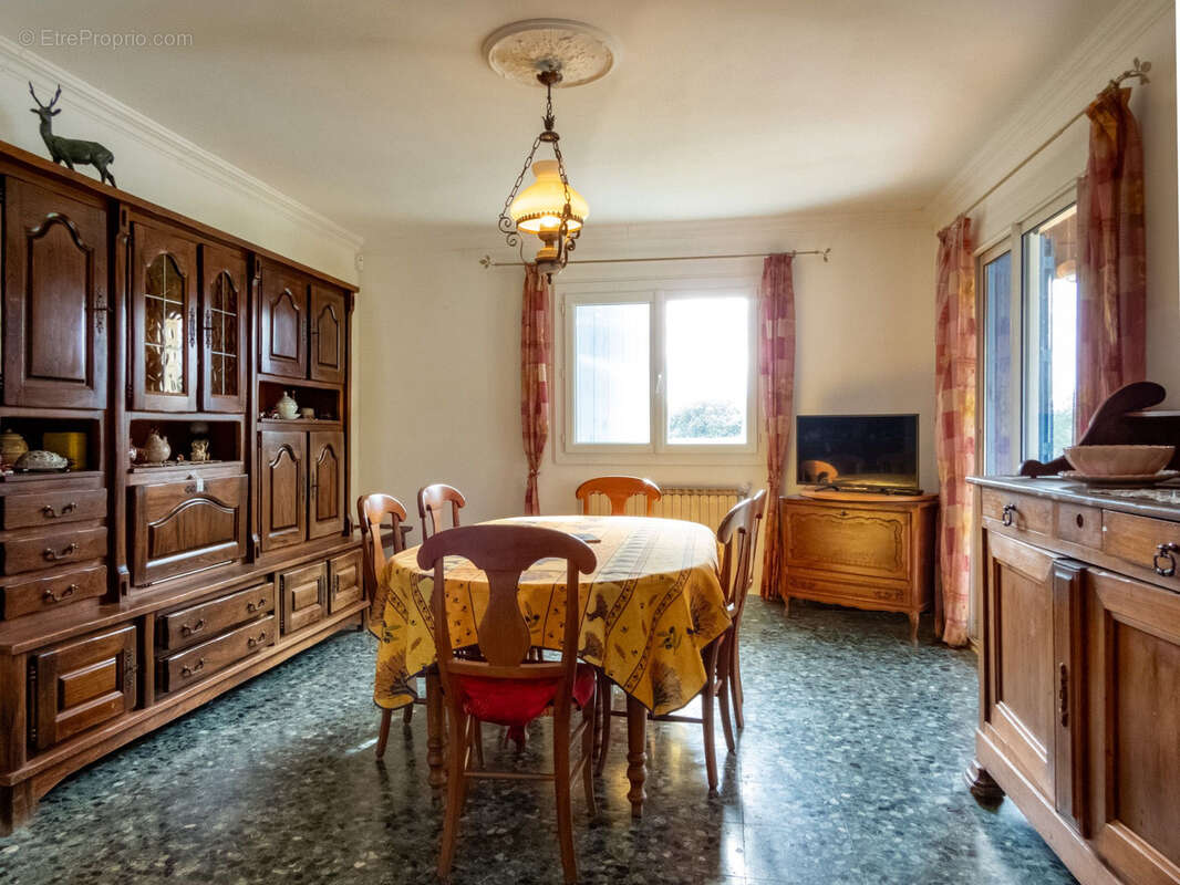 Maison à BOISSET-ET-GAUJAC