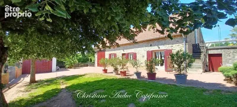 Charolles à 5 minutes, Maison en pierres, rénovée, de 128 m² avec grange attenante aménageable, sur terrain de 2 357 m² - photo 1