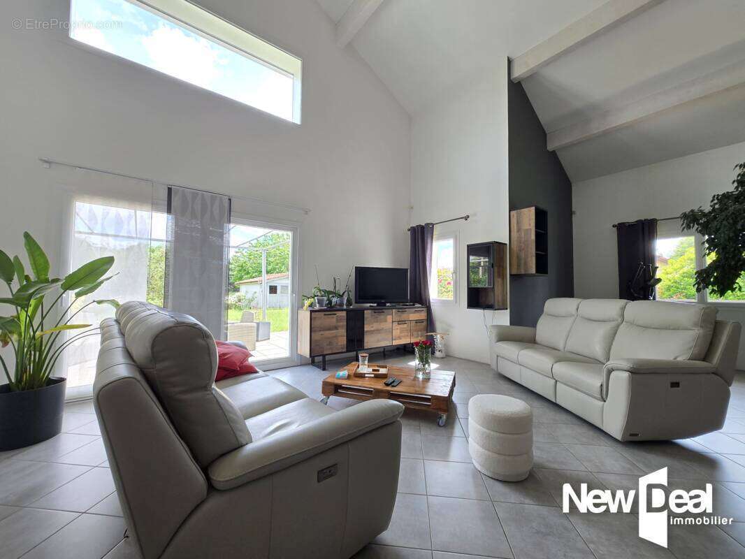 Belle Maison / 200 m² / Vinzier - photo 4