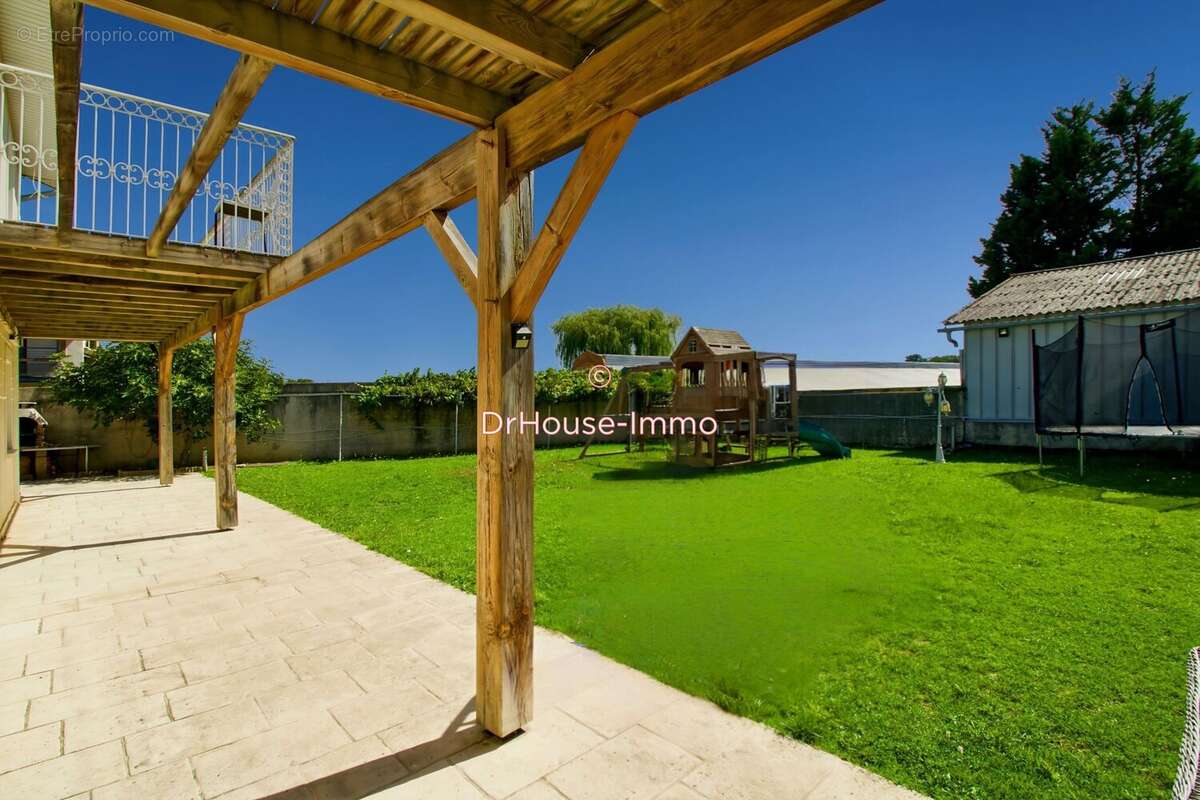 Maison 450 m² à Rance  - photo 2