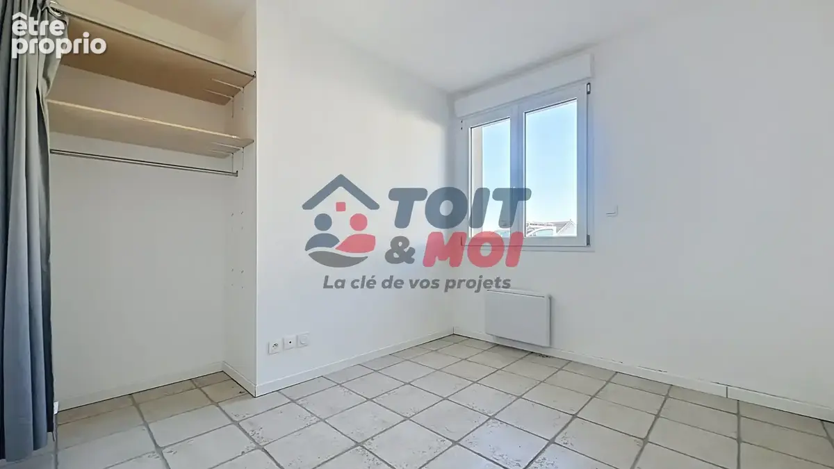 Maison de plain-pied   3 chambres   Terrain 617 m2   Garage - photo 5