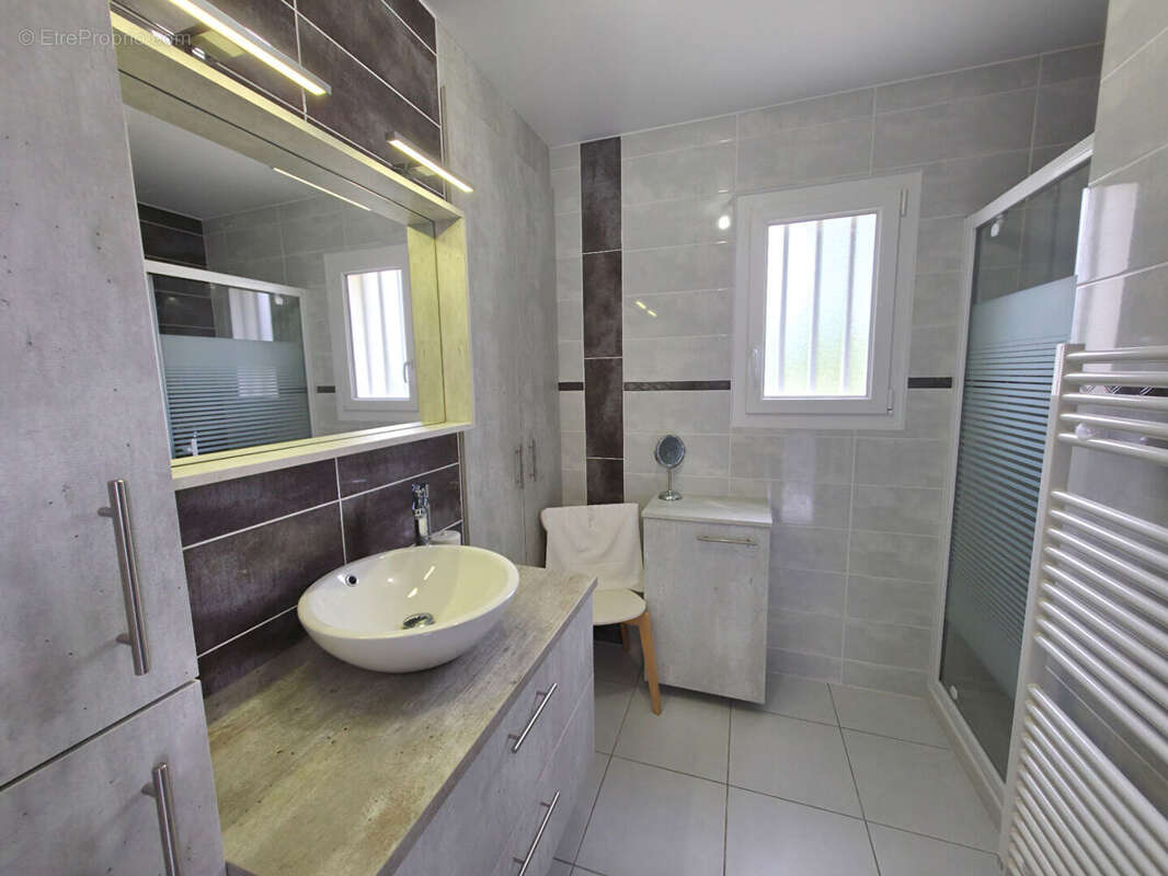 Maison à LE GUE-DE-LA-CHAINE